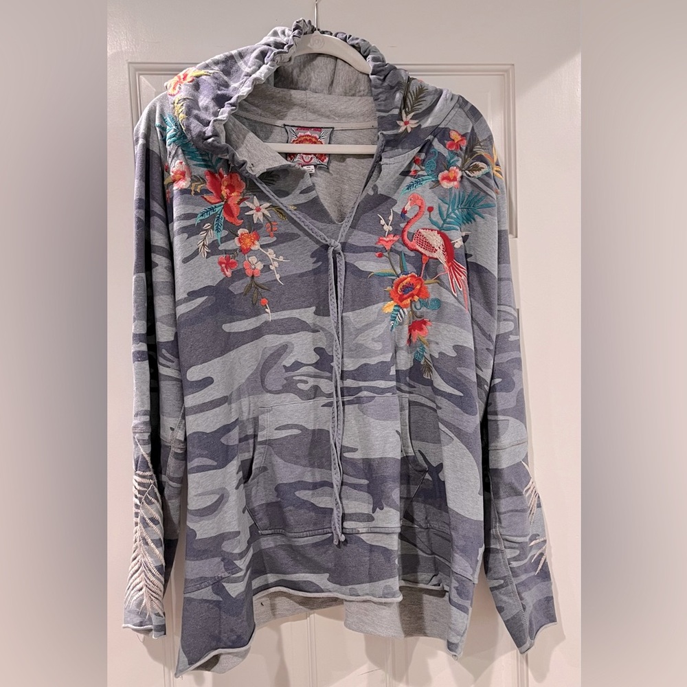 Johnny was embroidered XL sweatshirt